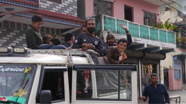 Fahrt-nach-Dharapani--dem-Ausgangspunkt-des-Trekking