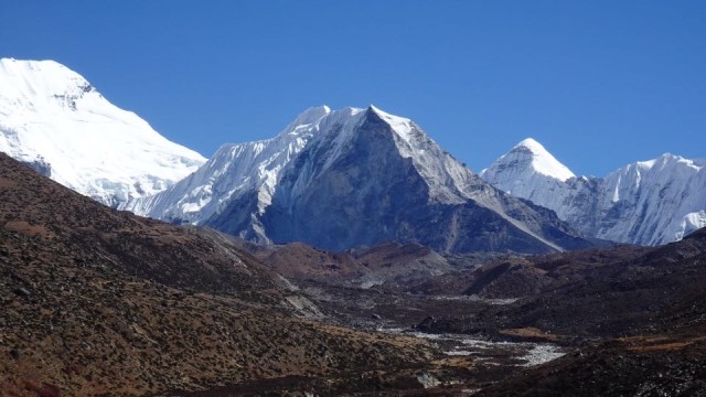 Lobuche-Basecamp--4900m----NEUstern