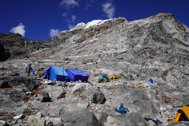 Lobuche-East-Hochlager---5280-m----NEU-stern