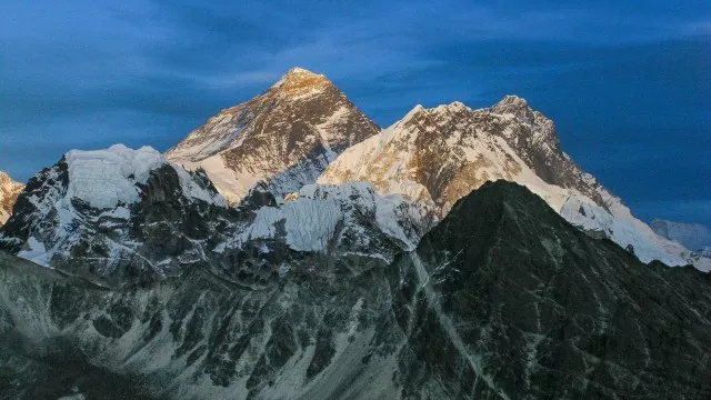 Mount Everest und Lhotse