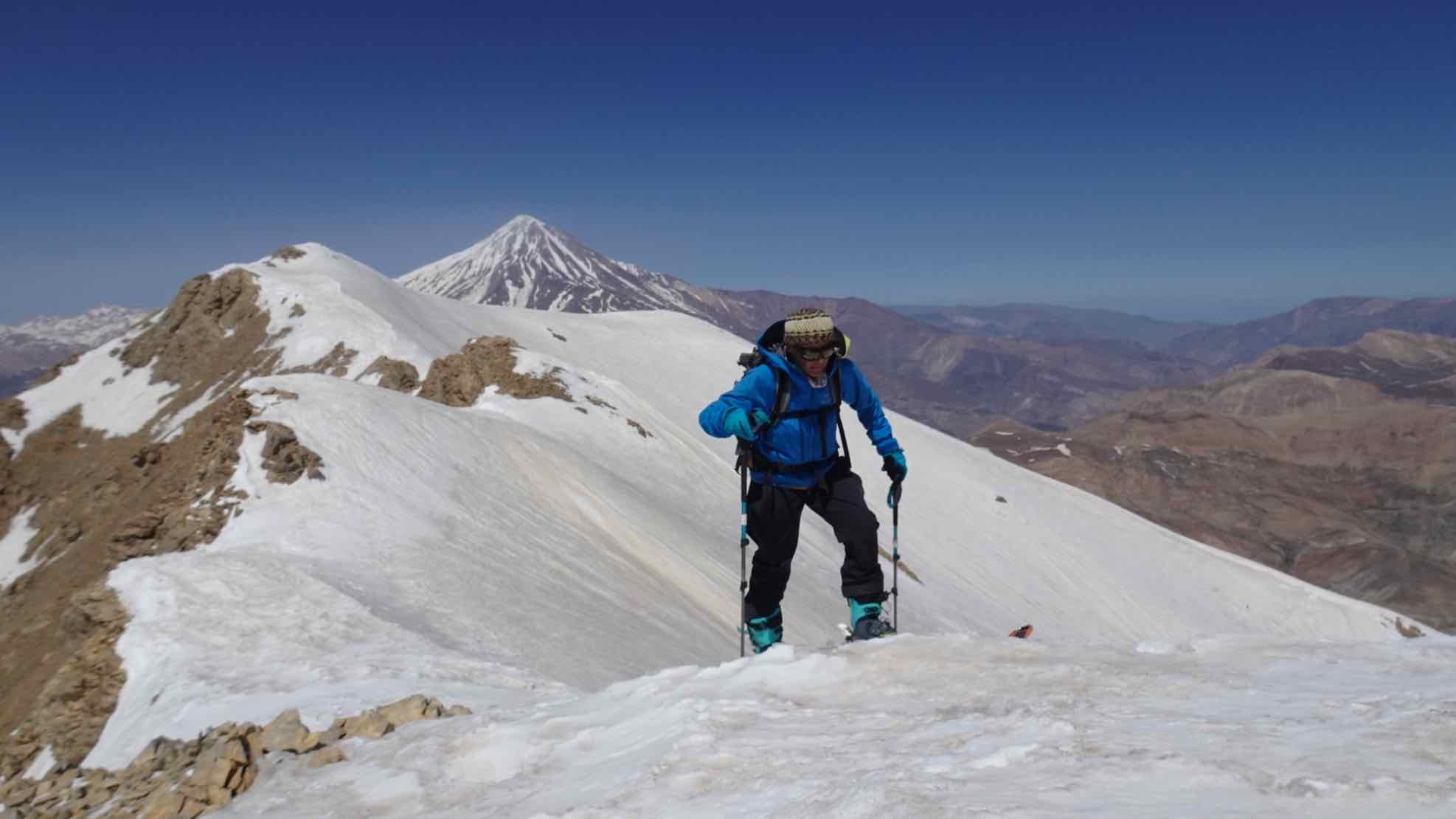 Am Gipfel des Parvaneh (3950 m)
